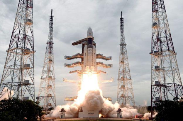 Ấn Độ triển khai kế hoạch thám hiểm Mặt Trăng lần 3 Nhiệm vụ Chandrayaan-2 thất bại vào tháng 9 dường như chỉ là một trở ngại nhỏ trong cuộc đua vào không gian của Ấn Độ.