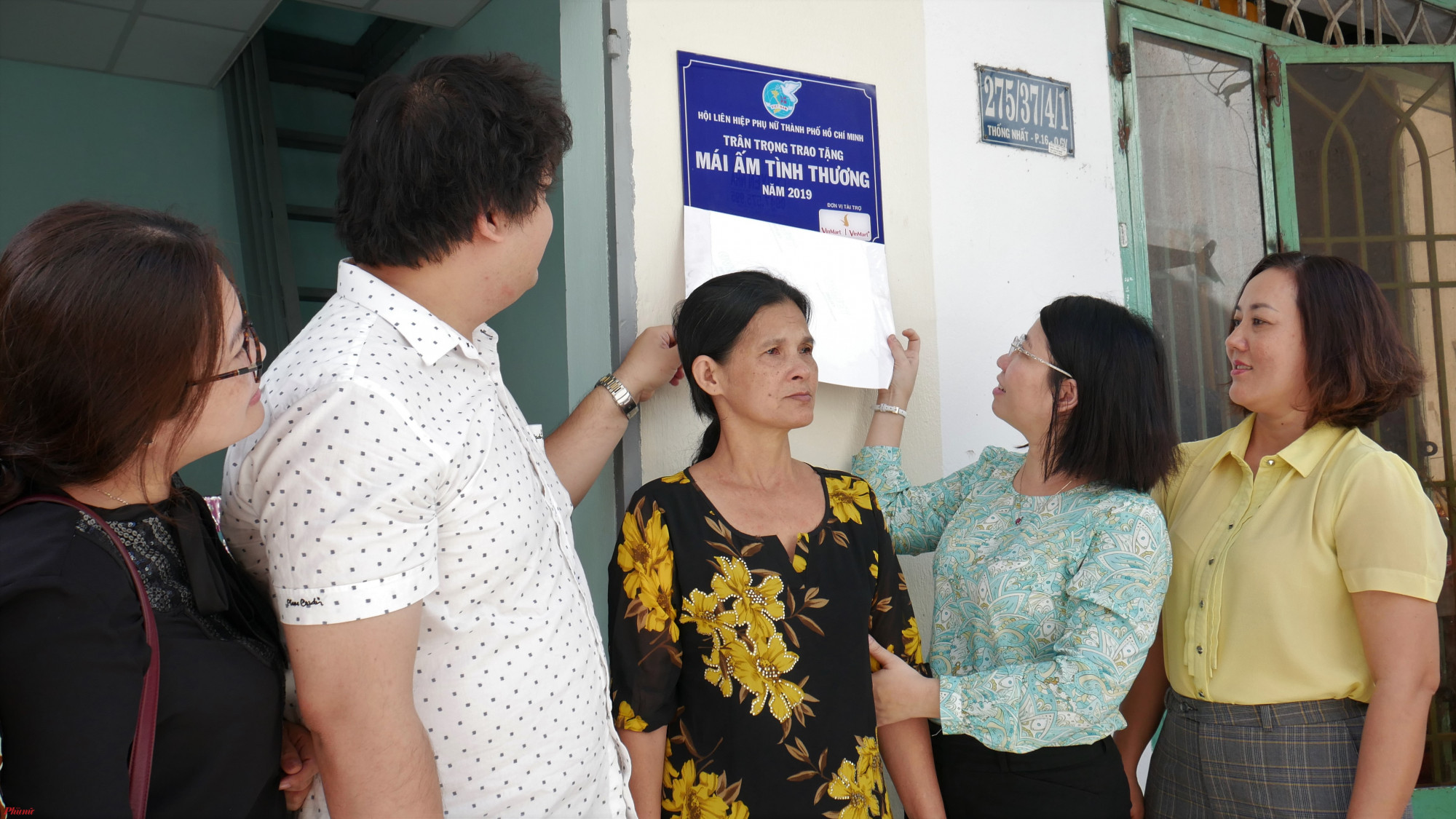 Trao mái ấm tình thương đầu tiên trong năm 2020 Lễ bàn giao và trao tặng mái ấm tình thương cho gia đình chị Gái Ba.