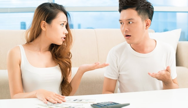 Tết đắng nghét vì chồng thích săn 'hàng độc' anh quan niệm cả năm thắt lưng buộc bụng rồi, vài ngày tết nhất định phải mạnh tay chi tiêu bằng bạn bằng bè