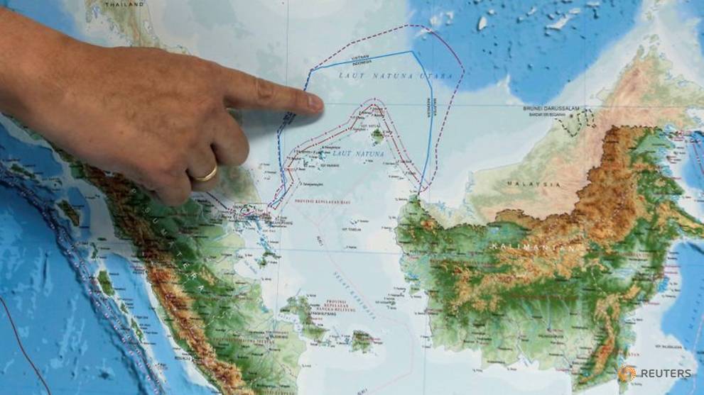 Indonesia cử thêm 4 tàu chiến và hơn 100 ngư dân ra vùng biển nơi Trung Quốc đang xâm phạm Vị trí của Biển Bắc Natuna trên bản đồ mới của Indonesia.
