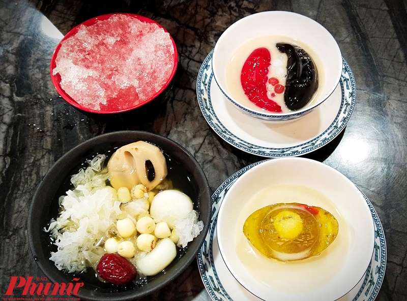 Chè Hồng Kông cá Koi, đồng tiền dễ thương nhìn không nỡ ăn Món chè Quế Hoa Nguyên Bảo, Lưỡng Nghi Đại Cát, Mã đề sen tuyết được nấu ngon, thơm và trang trí rất đẹp mắt.