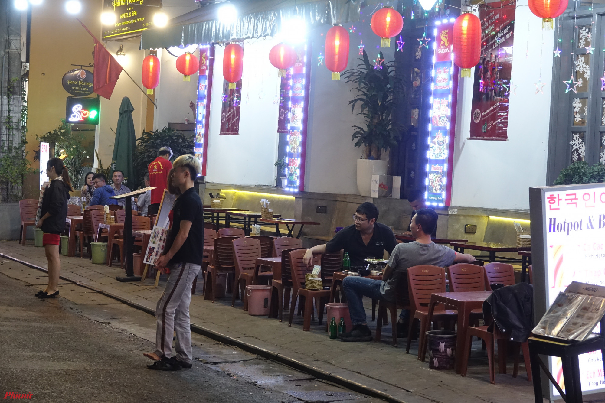 'Phố Tây' vắng khách ta sau một tuần ra quân xử lý vi phạm nồng độ cồn Hiếm hoi lắm mới gặp hai người khách Việt