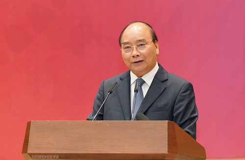 Thủ tướng Nguyễn Xuân Phúc: 'Giải quyết đơn thư phải đặt tâm thế là người viết đơn để thấu hiểu' Thủ tướng Nguyễn Xuân Phúc phát biểu tại hội nghị tổng kết công tác dân vận 2019 và triển khai nhiệm vụ 2020. Ảnh: VGP