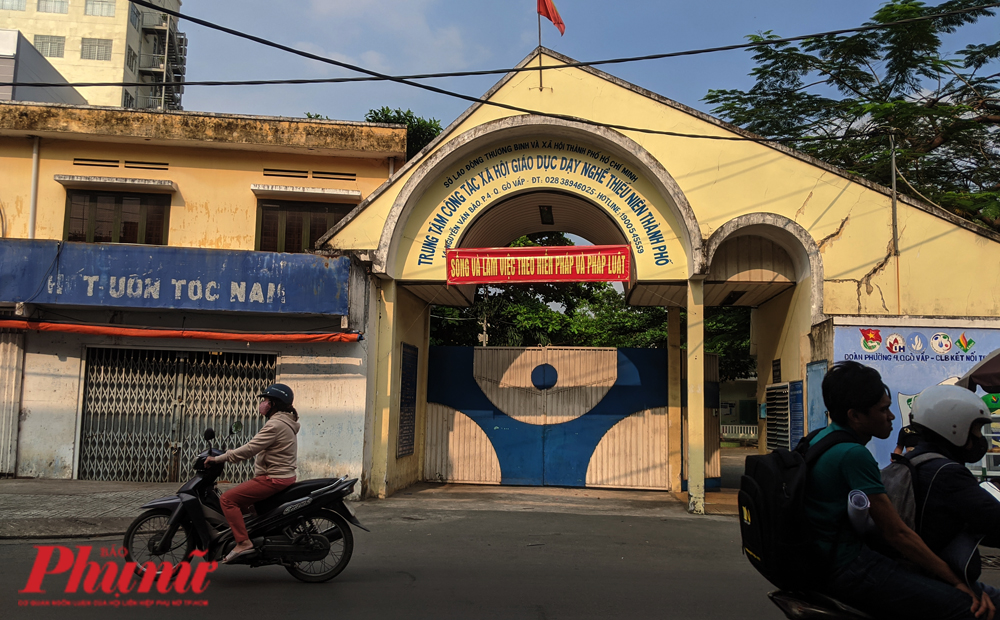 Giám đốc Trung tâm Hỗ trợ xã hội TPHCM Võ Thị Thanh Kim: 'Tôi bị vu khống' Trung tâm công tác xã hội - giáo dục dạy nghề thiếu niên TP.HCM - nơi đầu tiên phát hiện ra các dấu hiệu trẻ em gái bị Nguyễn Tiến Dũng dâm ô