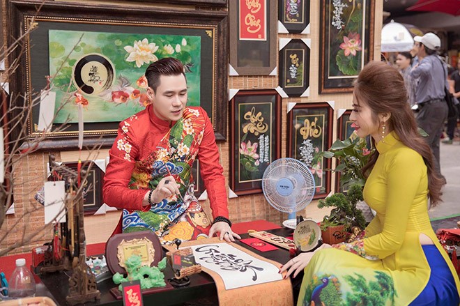 Khánh Phương tiết lộ 200 phần quà sức khỏe tặng tết Với Khánh Phương, ngày tết luôn là những ngày đặc biệt thiêng liêng và ý nghĩa trong năm