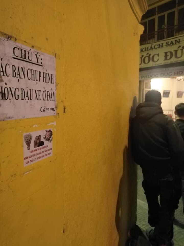 Trả thù người yêu cũ kiểu quái chiêu dịp cuối năm ...trên tường nhà. Ảnh từ Facebook