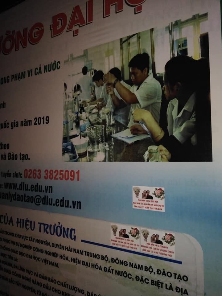 Trả thù người yêu cũ kiểu quái chiêu dịp cuối năm ...trên bảng thông báo của trường Đại học. Ảnh từ Facebook