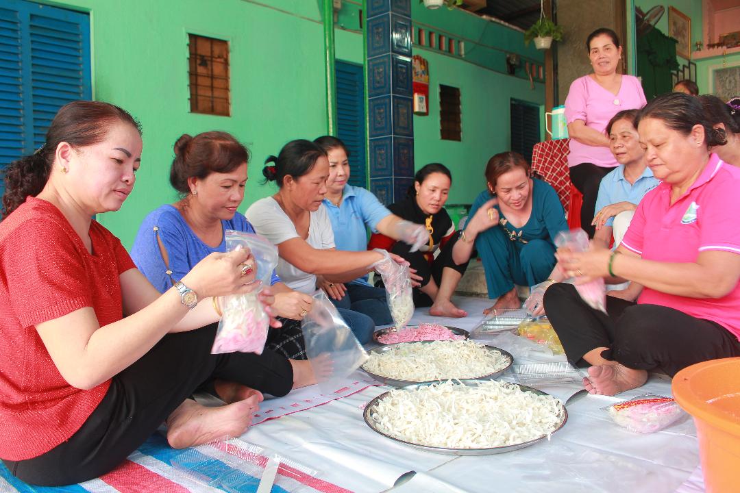 Chị Nga 'vé số'