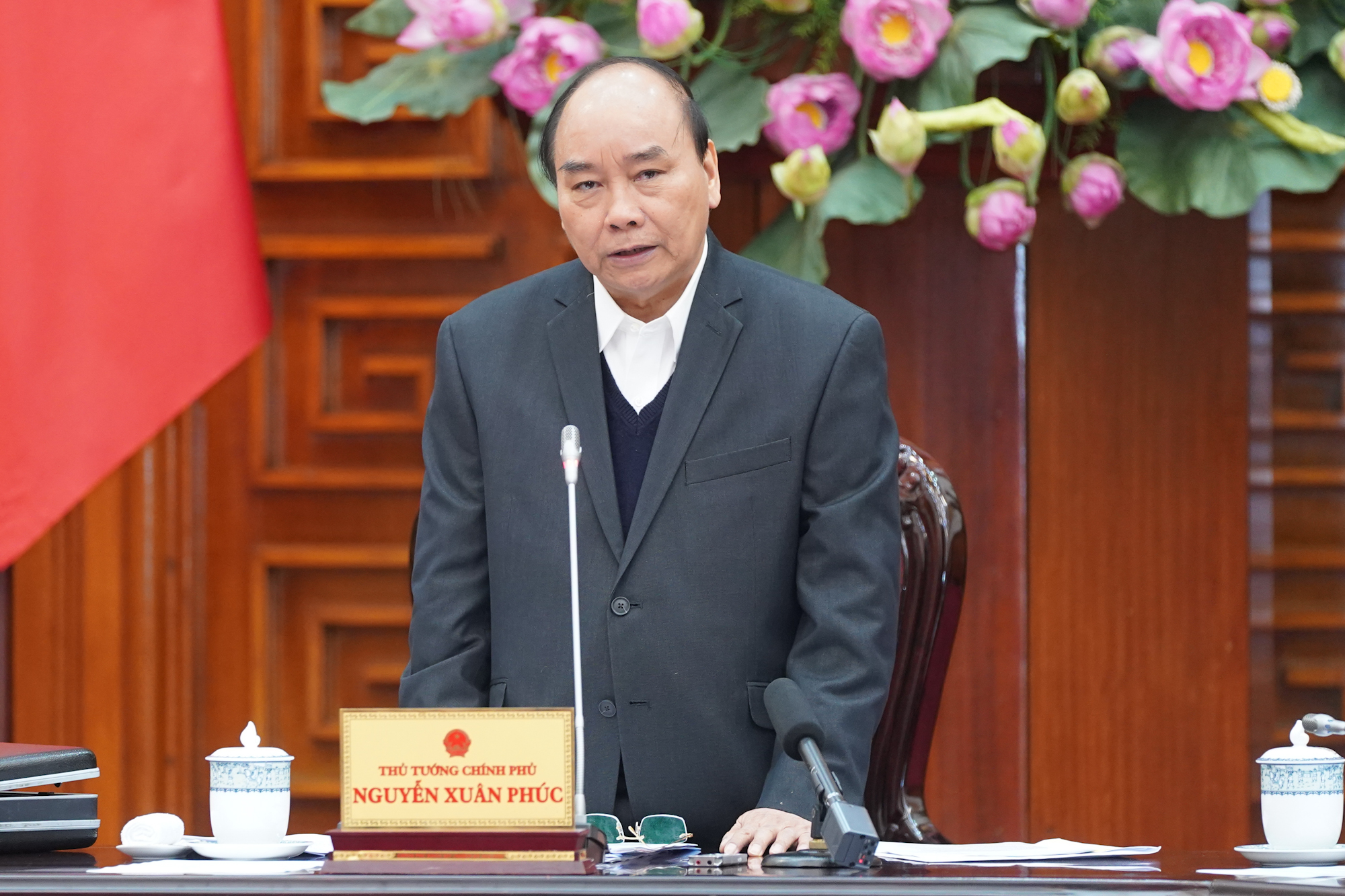 Thủ tướng Nguyễn Xuân Phúc: 'Người dân ăn tết không chỉ đầy đủ vật chất mà cả tinh thần' Thủ tướng Nguyễn Xuân Phúc: