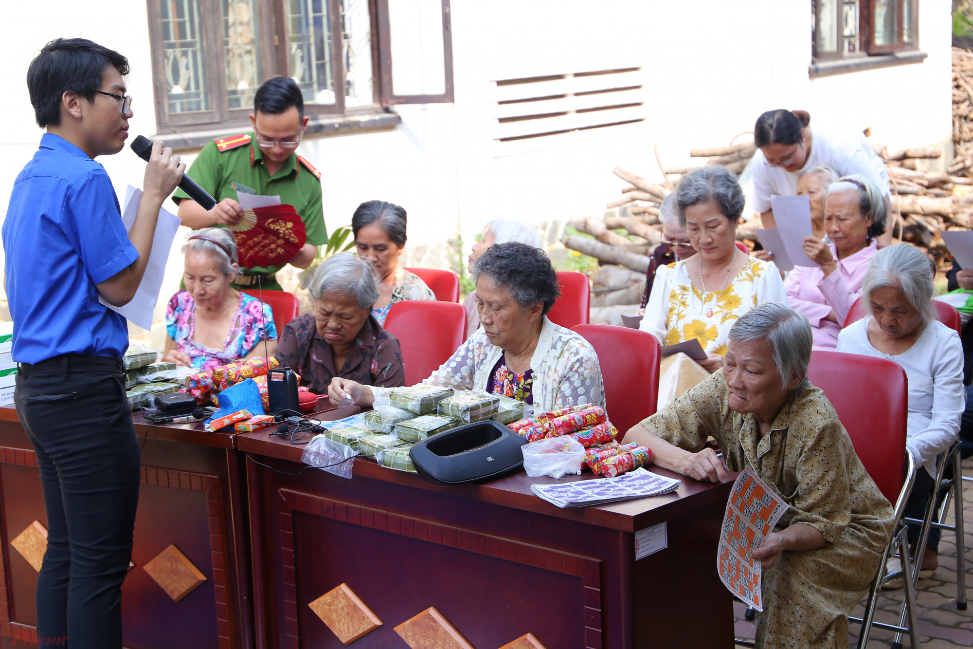 Viện dưỡng lão ngày cuối năm: Hỏi Xuân có về? Một vài niềm vui nho nhỏ được gieo mầm bởi các tình nguyện viên