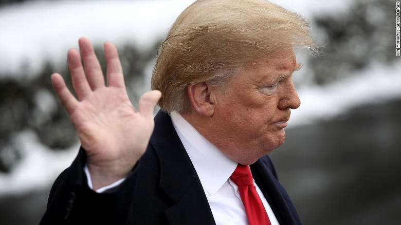 Thăm dò mới nhất: 51% ý kiến muốn Thượng viện truất quyền Tổng thống Trump Cuộc thăm dò ý kiến của CNN cho thấy đa số người được hỏi nói rằng Thượng viện nên loại bỏ ông Trump khỏi chức vụ tổng thống Mỹ - Ảnh: CNN