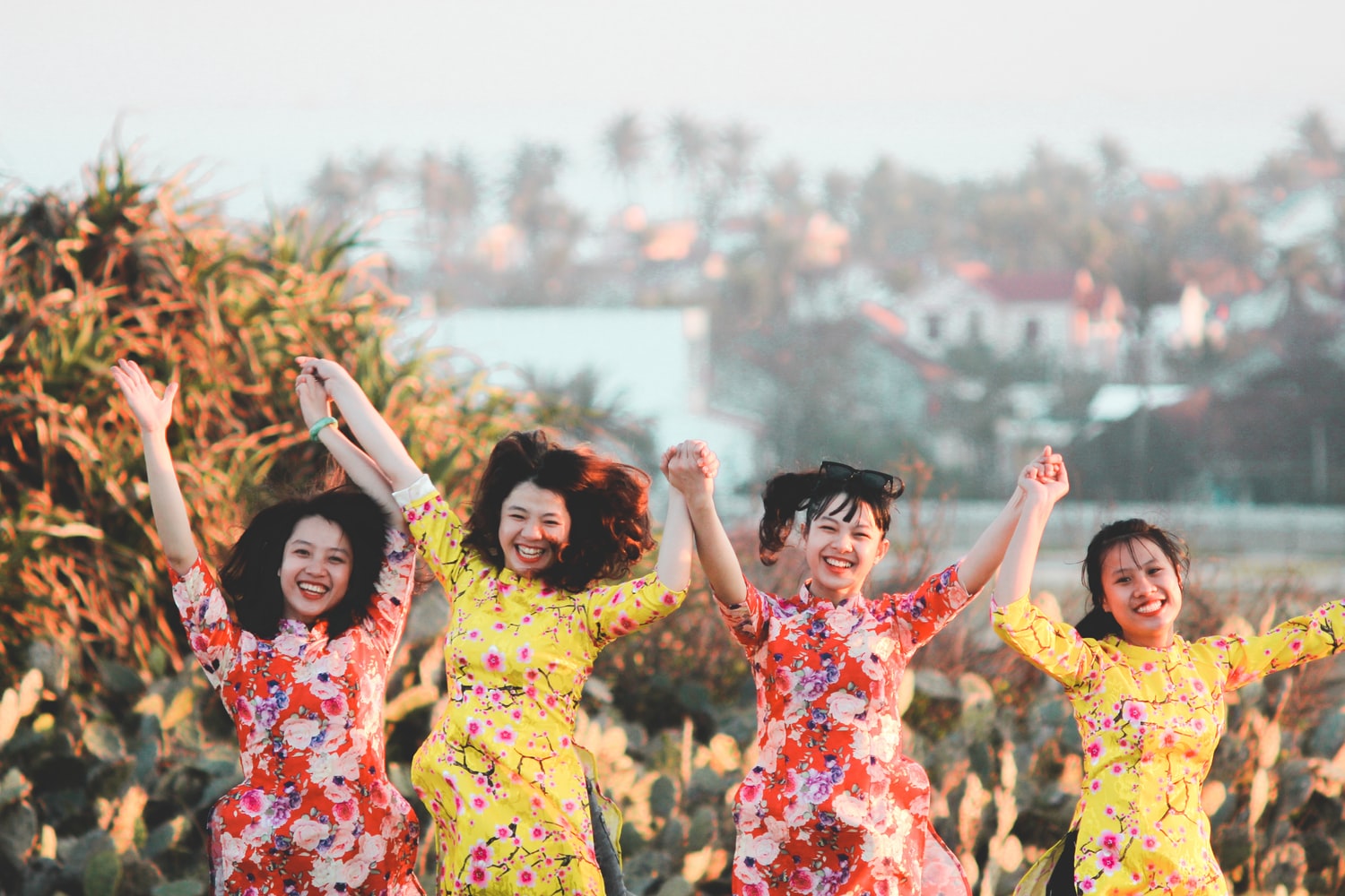 Cứ tết là nghe hỏi 'bao giờ lấy chồng' Mấy cháu gái mới ra trường cũng bị hỏi bao giờ lấy chồng. Ảnh minh hoạ