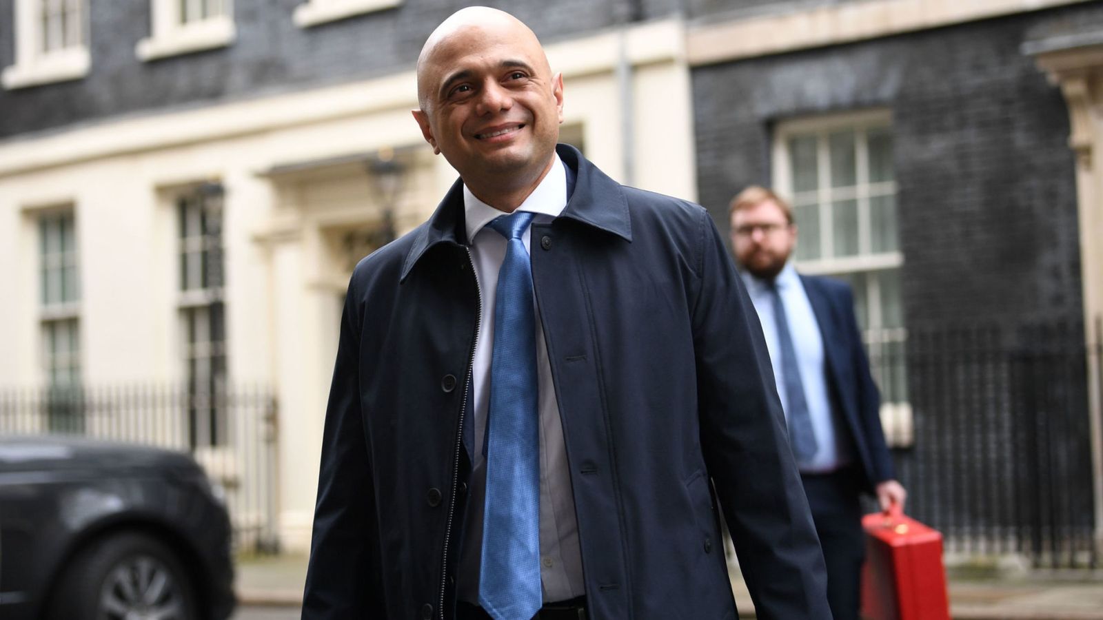 Liên minh châu Âu tuyên bố chưa sẵn sàng đàm phán thỏa thuận thương mại với Anh sau Brexit Bộ trưởng Tài chính Vương quốc Anh - Sajid Javid - khuyên các doanh nghiệp nên chuẩn bị thích nghi với các chính sách, tiêu chuẩn thương mại mới.