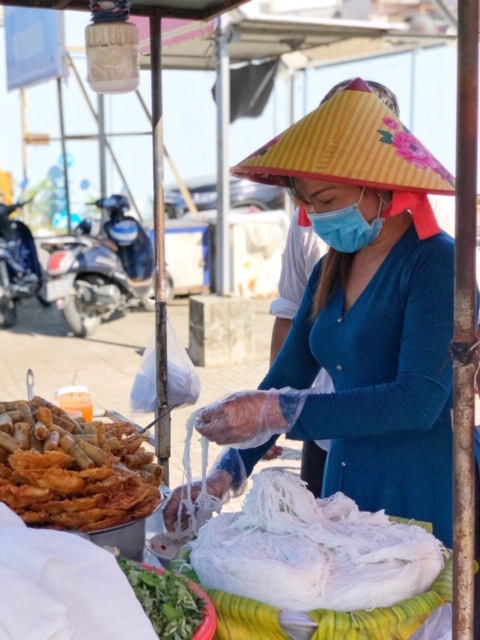 Về Trà Vinh, làm tô bún nước lèo thiệt đã! Món ăn dân dã đi qua miền ký ức của nhiều người con xa xứ