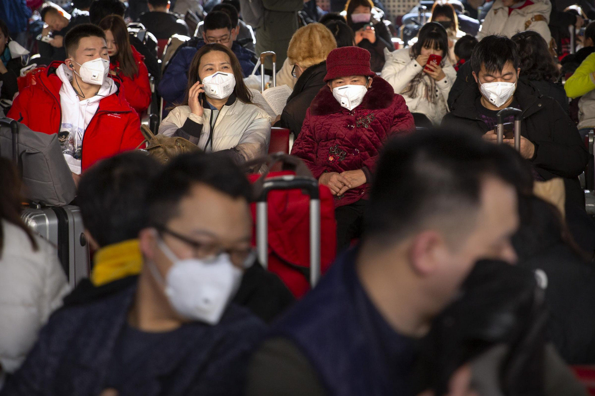 Chủng virus mới tại Vũ Hán có thể biến đổi và thích nghi để lây truyền Hàng triệu người di chuyển vào dịp Tết Nguyên đán tại Trung Quốc có thể là điều kiện khiến bệnh lây lan nhanh.