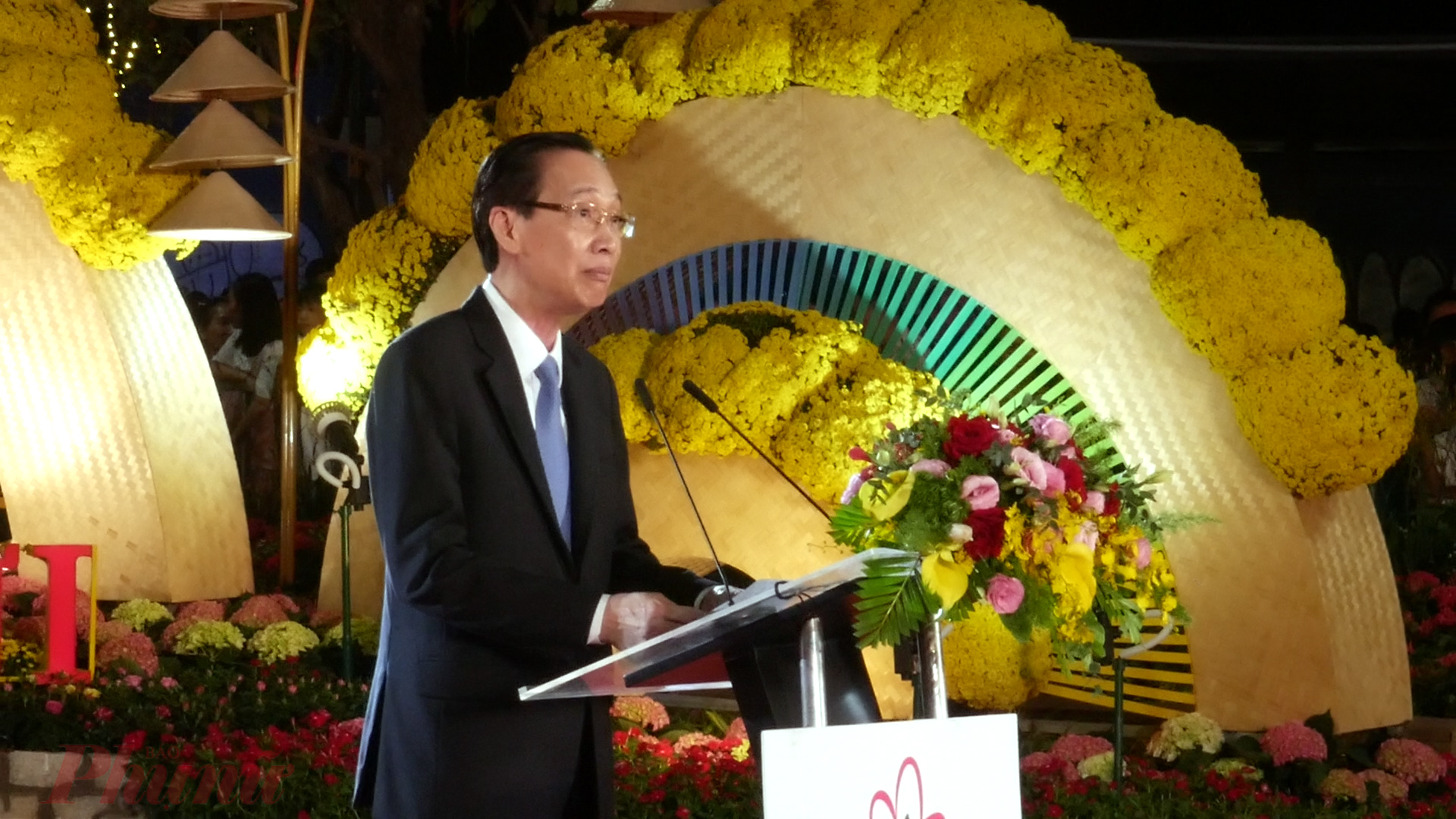 Toàn cảnh đường hoa Nguyễn Huệ Xuân Canh Tý 2020 mở cửa đón người dân thưởng ngoạn Ông Liêm