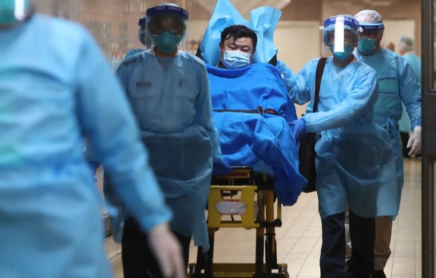 Hồng Kông phát hiện 2 ca Coronavirus đầu tiên, khi số người chết vì cúm lạ tăng vọt Người đàn ông Trung Quốc nhiễm virus cúm lạ ở Hồng Kông. Ảnh: SCMP