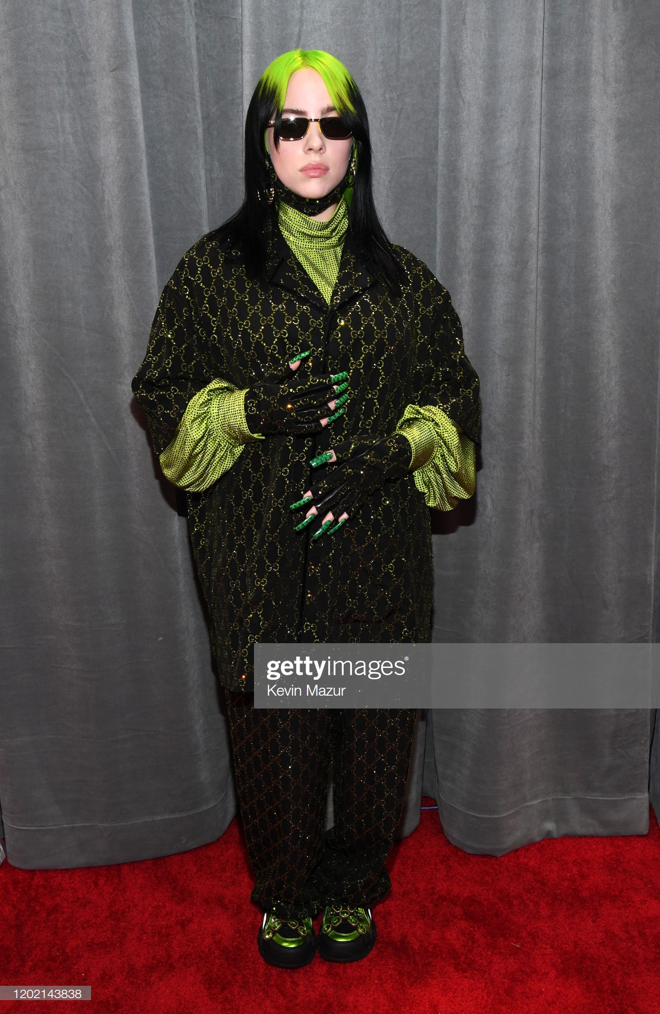 Thảm đỏ Grammy 2020: Thông điệp chính trị, trò lố và những bộ cánh đẹp Nữ ca sĩ Billie Eilish
