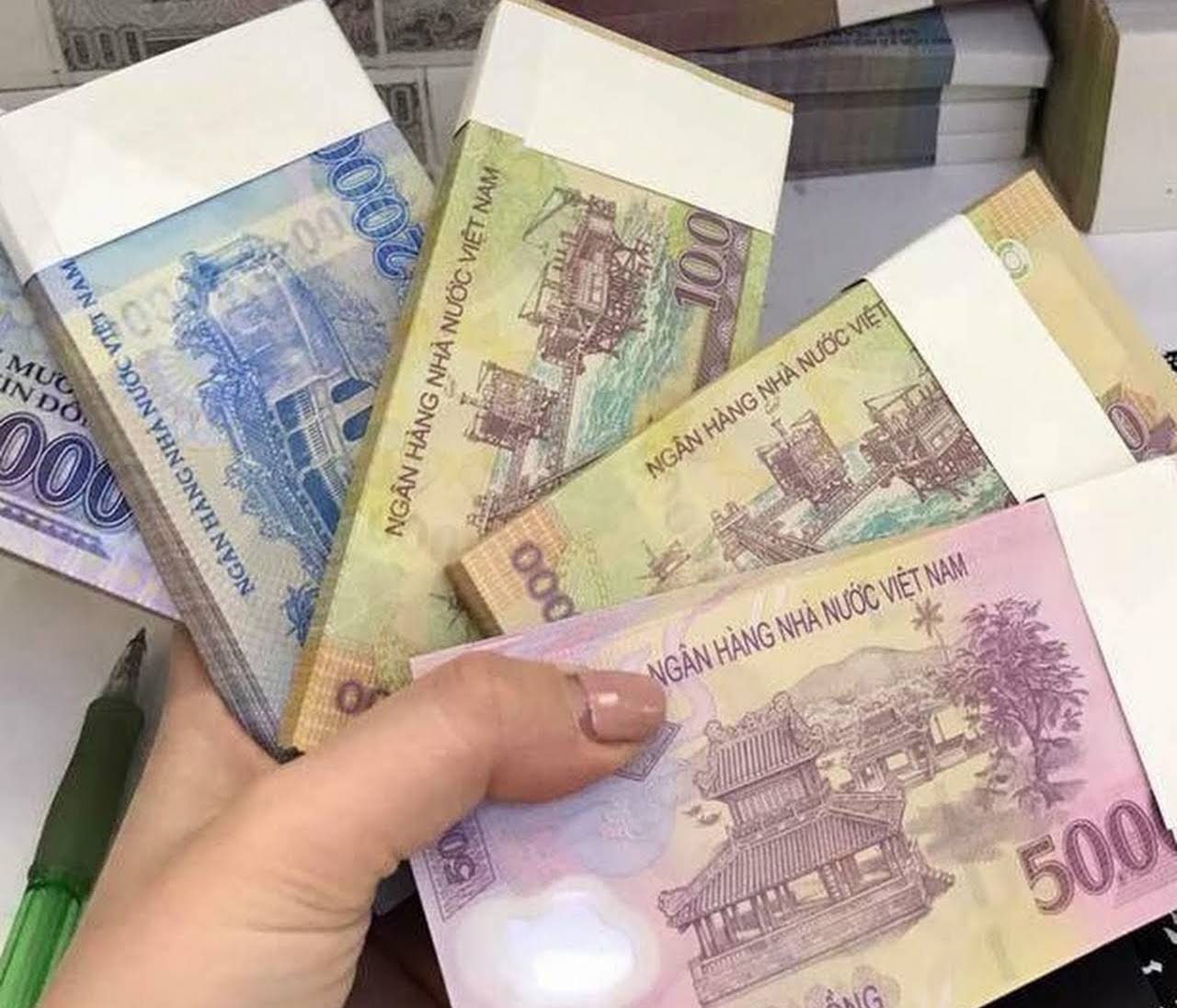 Tiền cũ, tiền mới Tiền là vật trao đổi ngang giá, nhưng cũng là một sản phẩm đặc biệt. Chất lượng sản phẩm tiền phải được đảm bảo để giữ gìn, gia tăng giá trị của nó.