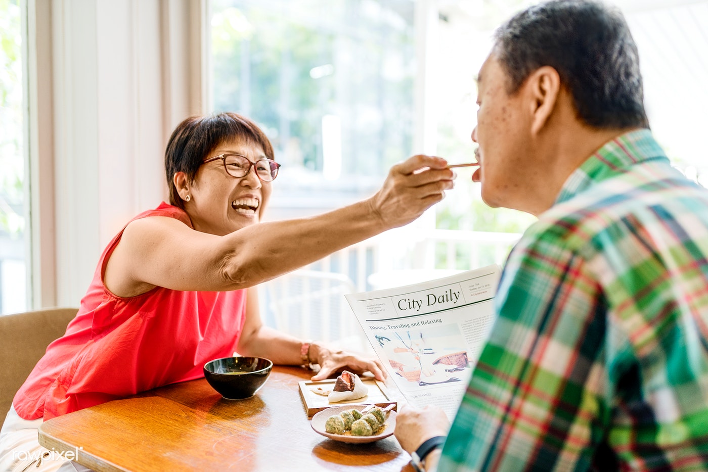 Cần một duyên cớ để bên nhau suốt đời Ảnh minh họa