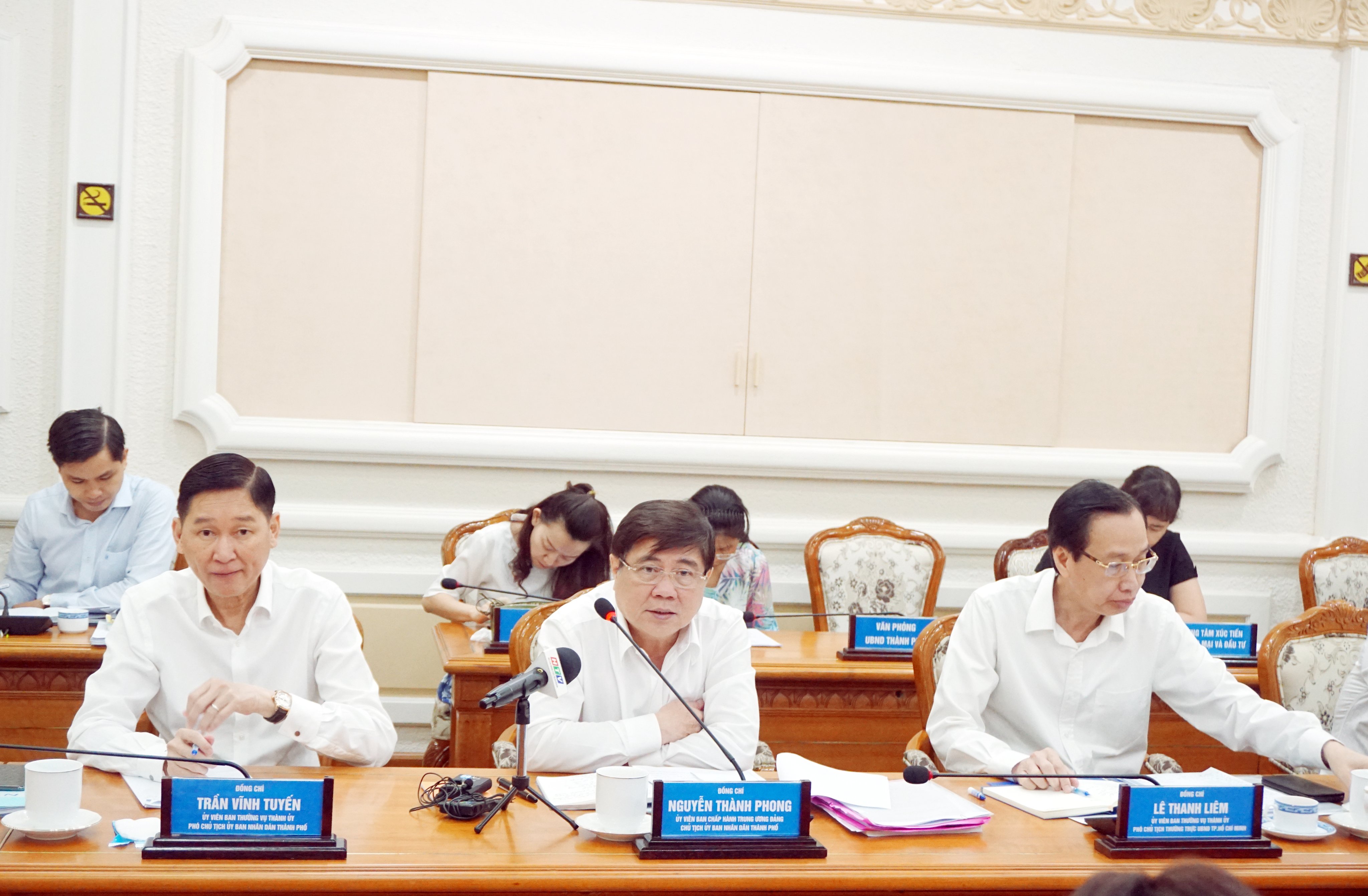 Theo Chủ tịch UBND TPHCM Nguyễn Thành Phong, UBND TPHCM sẽ kiến nghị Chính phủ giảm thuế cho các doanh nghiệp