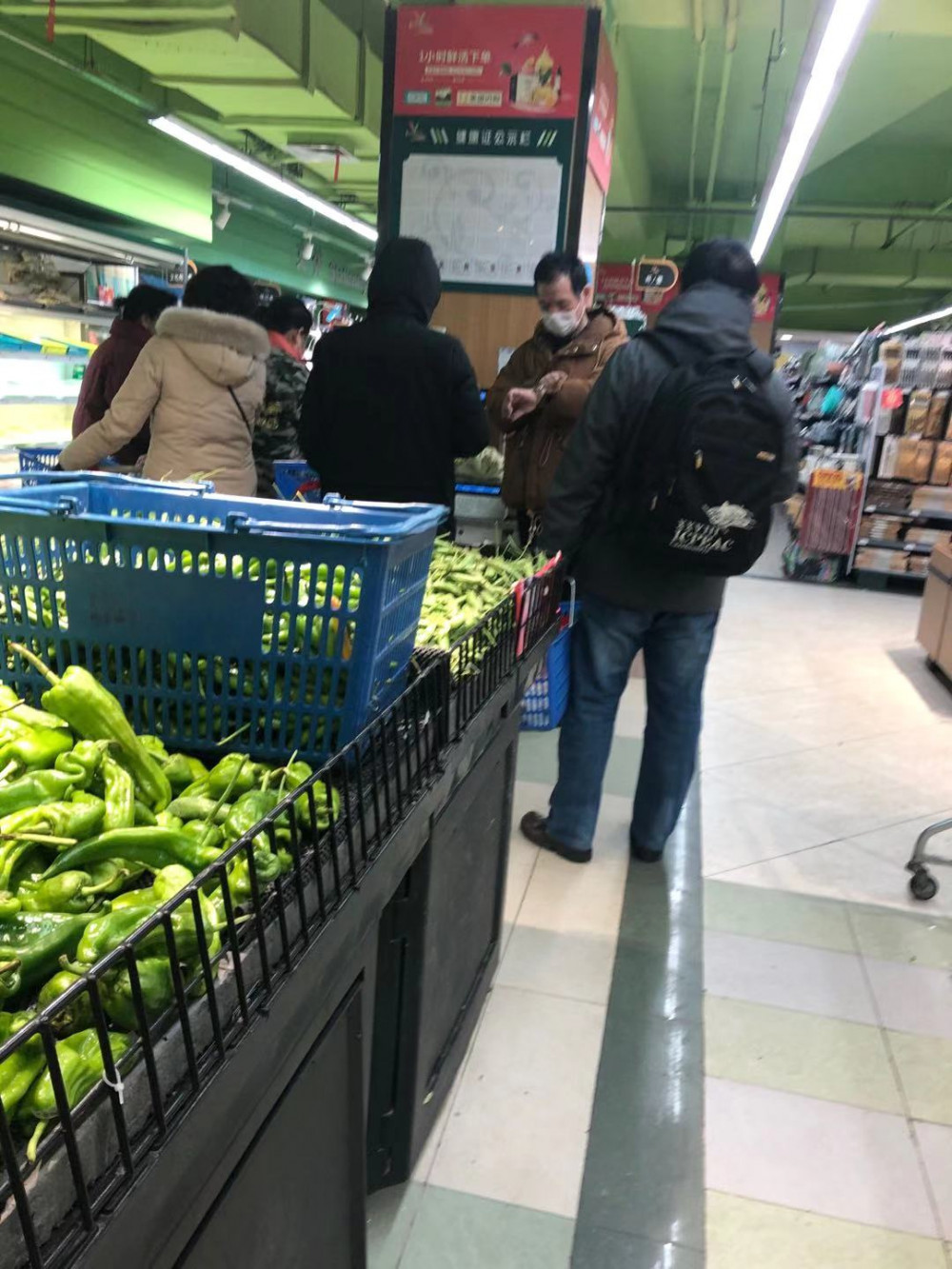 Một gia đình Việt Nam trở về từ Vũ Hán chia sẻ kỹ năng phòng chống dịch