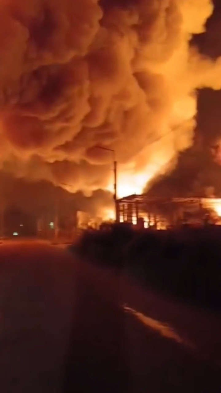 Nổ khu công nghiệp gần thủ đô Agrentina, hơn 20 người bị thương