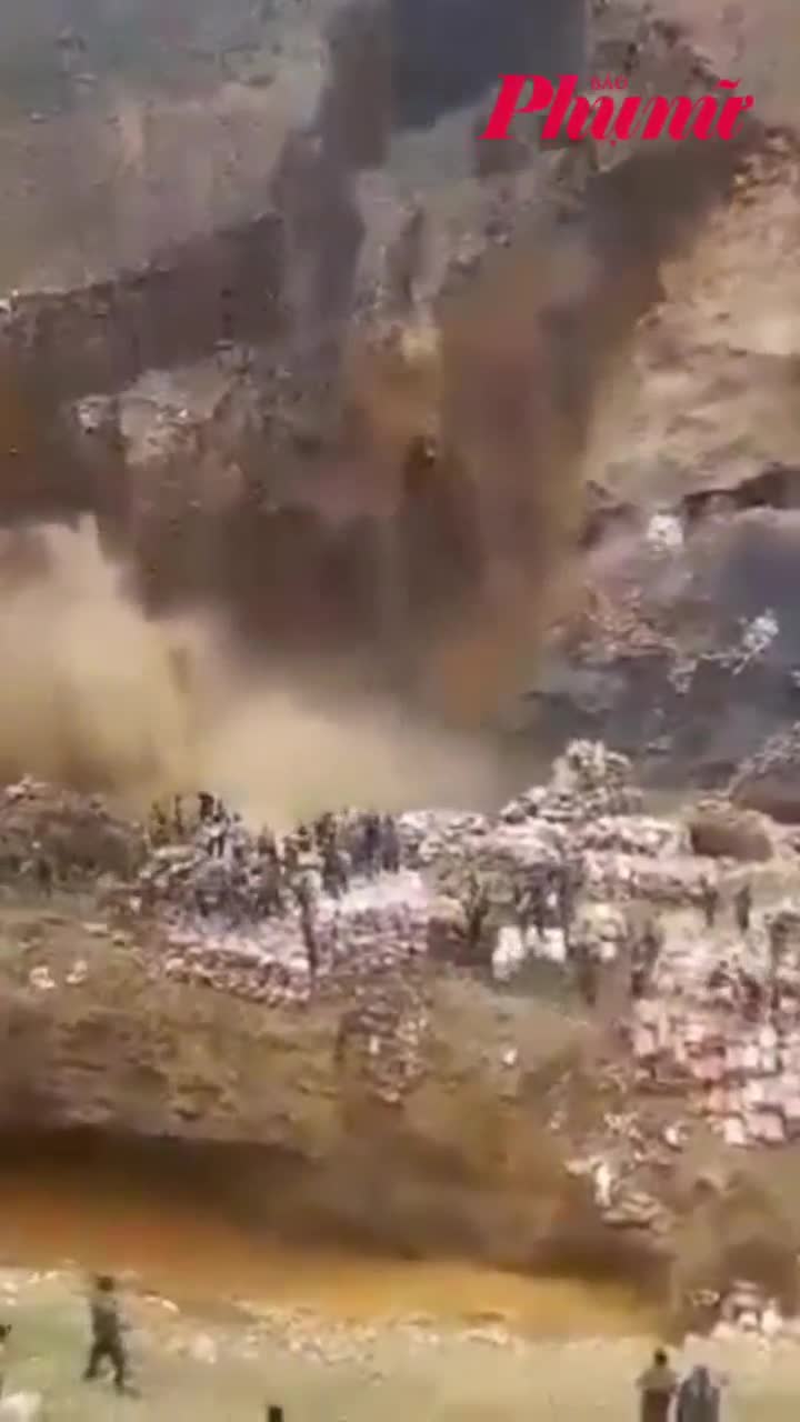 Hiện trường vụ sập cầu ở hầm mỏ, ước tính 70 người không qua khỏi