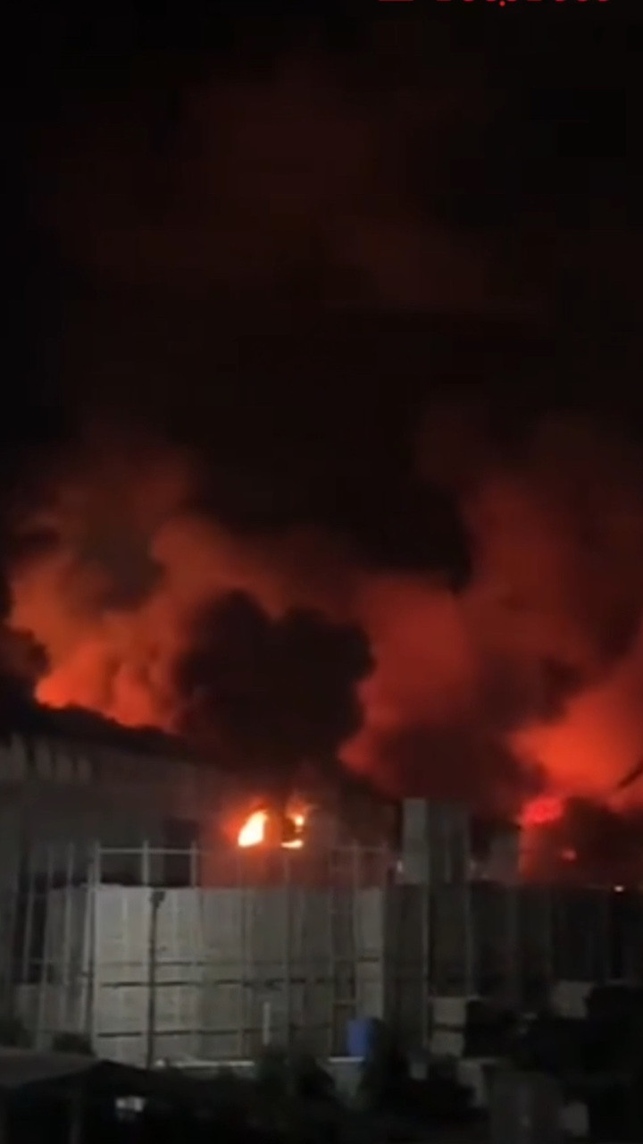 Cháy lớn trong khu công nghiệp ở Bắc Ninh