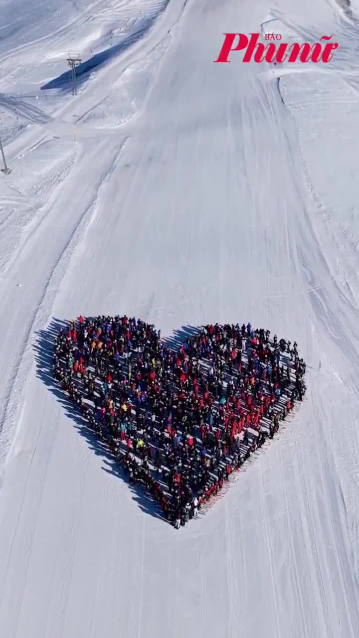 'Trái tim' trên sườn núi tưởng nhớ 40 người không qua khỏi trong vụ nổ ở Thuỵ Sĩ
