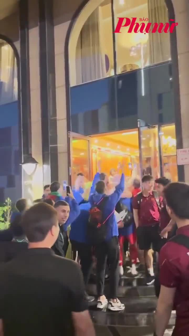 Đội tuyển U23 Jordan chúc mừng đội tuyển U23 Việt Nam