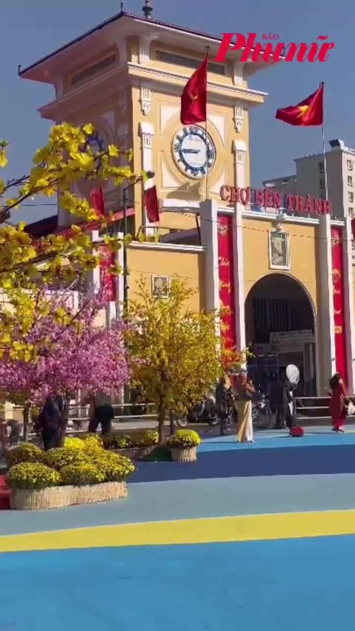 Công ty Khang Điền sẵn sàng sửa màu sơn chợ Bến Thành, Hồ Con Rùa