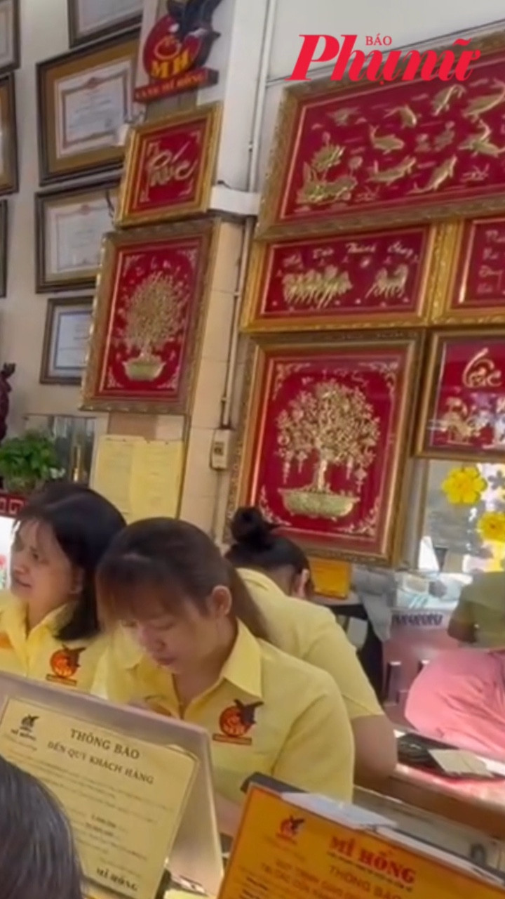 Giá vàng 15/2: Bất ngờ tăng mạnh trở lại