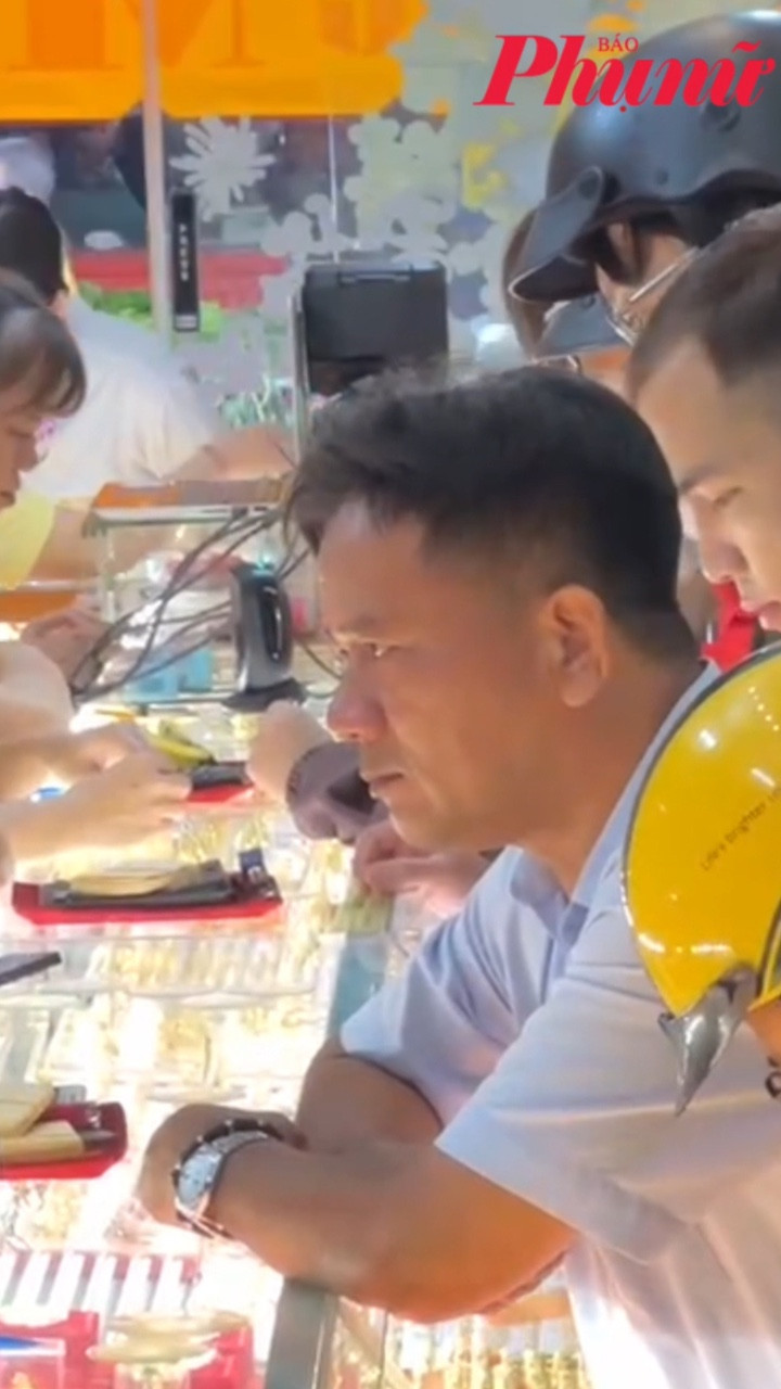 Giá vàng ngày 2/3: Vàng trong nước và thế giới đều tăng sốc giữa căng thẳng Mỹ - Iran