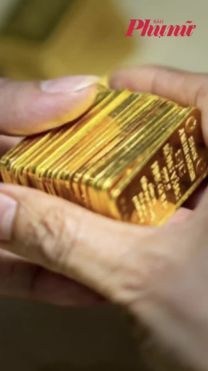 Giá vàng ngày 5/3: Sau khi tuột dốc không phanh đã quay đầu tăng nhẹ