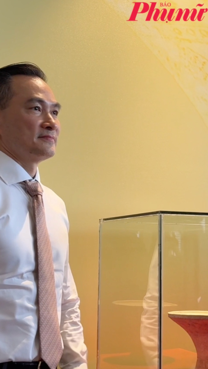 Diễn viên Chi Bảo lo lắng điều gì khi có 2 bảo vật quốc gia trong tay?