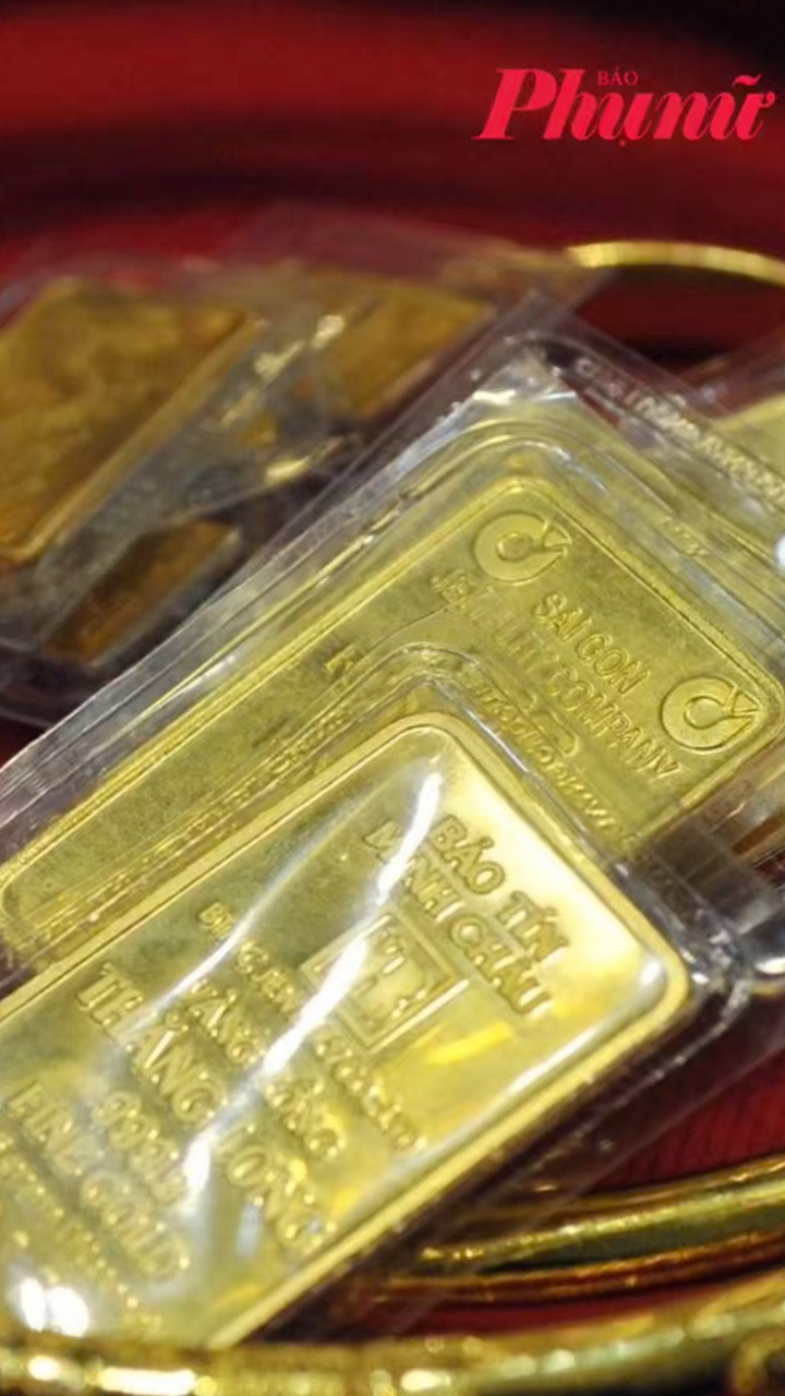 Giá vàng ngày 17/3: Tiếp tục giảm sau khi tăng nhẹ vào chiều 16/3