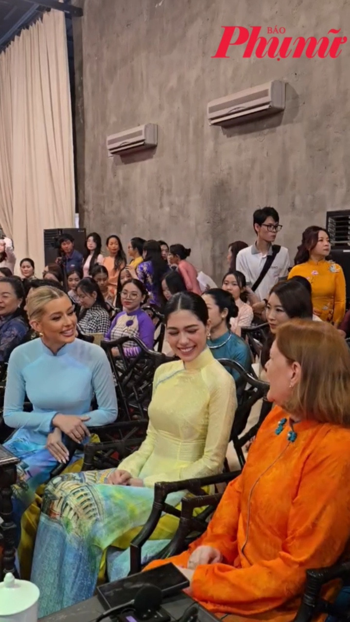 Hoa hậu Hoàn vũ Quốc tế 2025 Yolina Lindquist và mẹ đều yêu áo dài Việt Nam