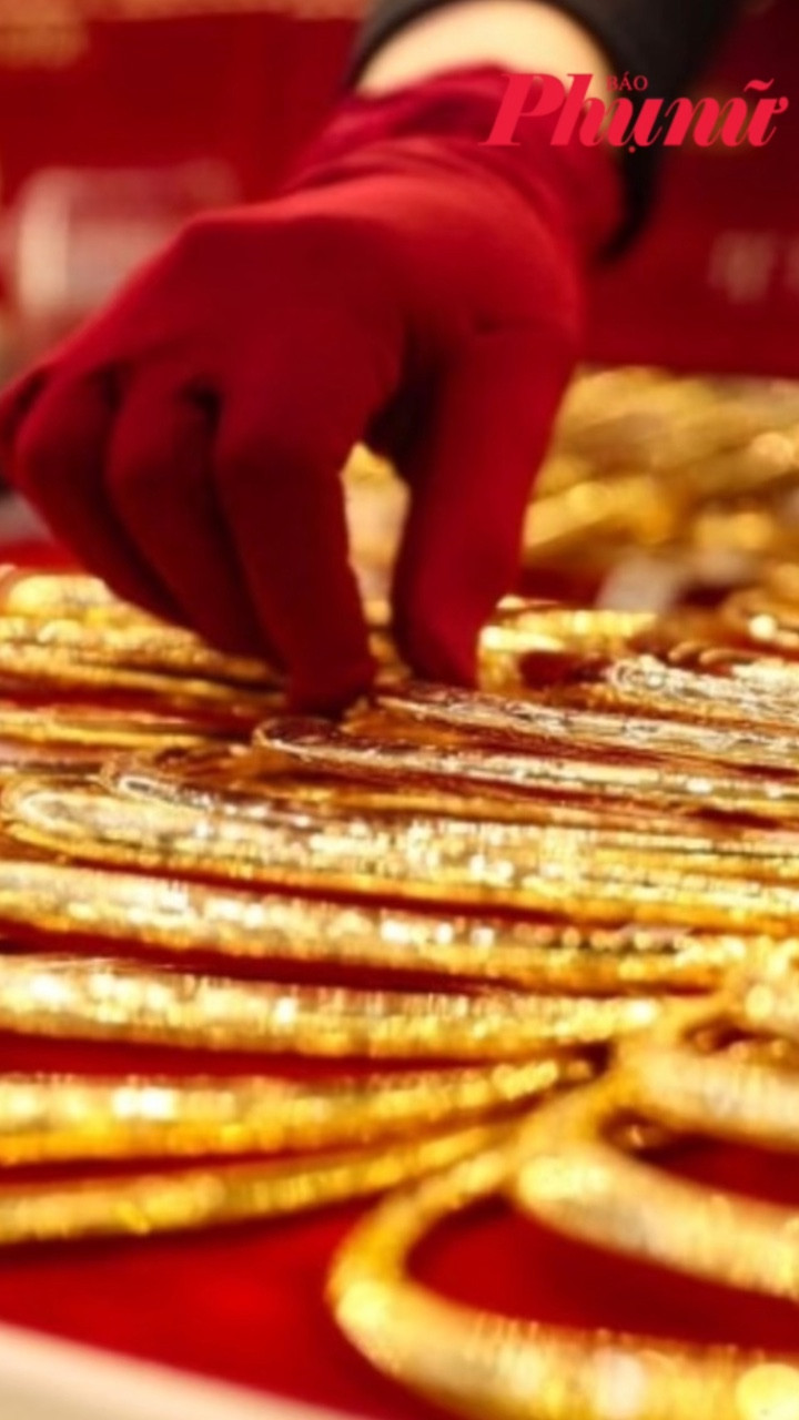 Giá vàng ngày 6/4: Giảm sau khi đứng yên