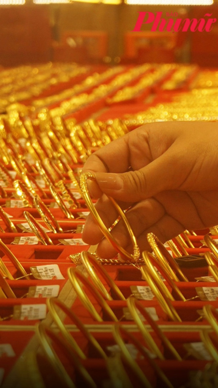 Giá vàng ngày 7/4: Thế giới biến động liên tục, trong nước đi ngang