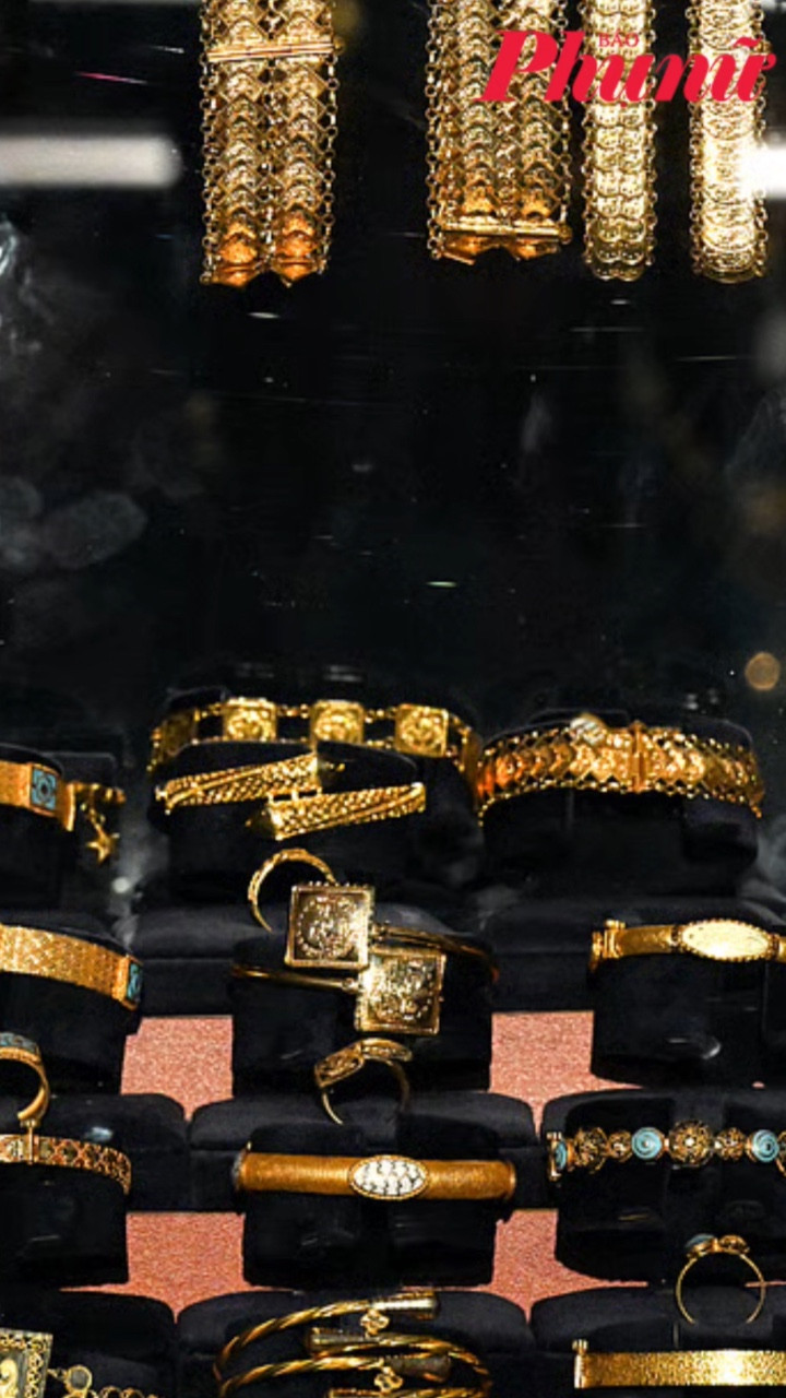 Giá vàng ngày 8/4: Bật tăng mạnh