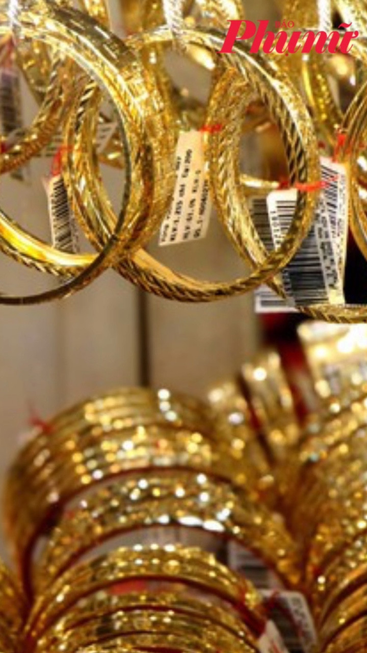 Giá vàng ngày 18/4: Tăng trở lại sau khi giảm sâu