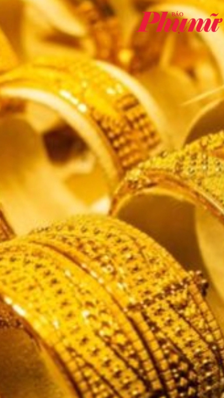 Giá vàng ngày 6/5: Tăng vọt trở lại sau khi giảm sâu