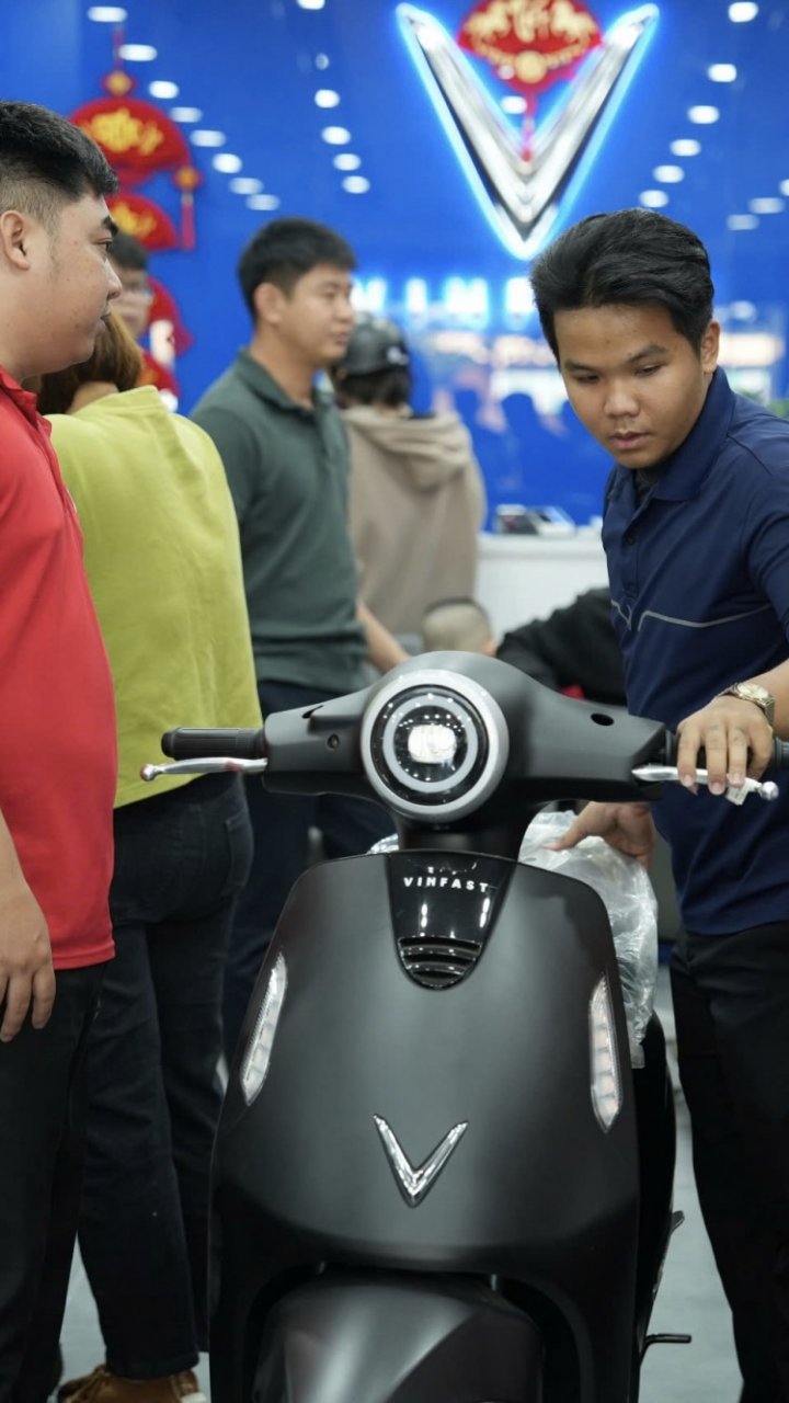 Hà Nội dự kiến hỗ trợ tới 20 triệu đồng khi chuyển đổi xe máy xăng sang xe điện