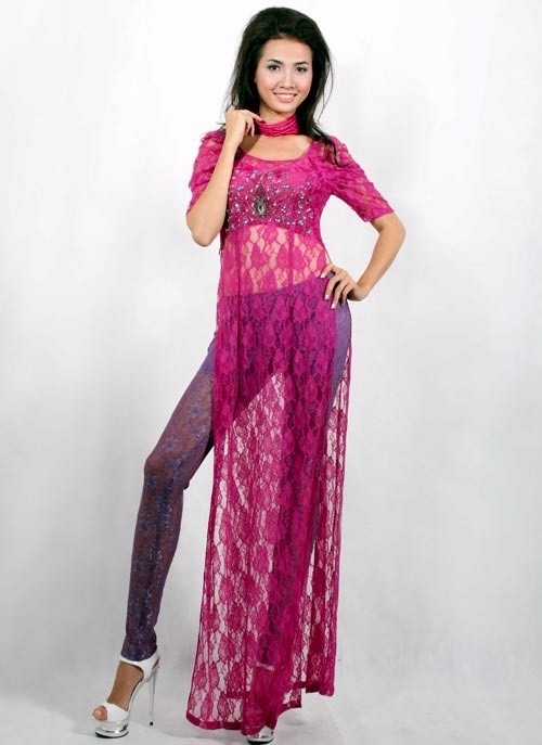 Những kiểu phối áo dài cách tân gây tranh cãi của phái đẹp Nhung kieu phoi ao dai cach tan gay tranh cai cua phai dep