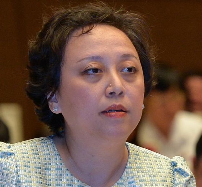 Bà Phạm Khánh Phong Lan - Trưởng ban Quản lý ATVSTP: 'Đừng nghĩ tôi có đũa thần' Ba Pham Khanh Phong Lan - Truong ban Quan ly ATVSTP: 'Dung nghi toi co dua than'