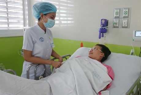 Nghị lực thép của thai phụ mang thai 8 tháng bị xe tải chèn qua bụng Nghi luc thep cua thai phu mang thai 8 thang bi xe tai chen qua bung
