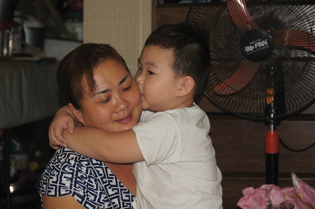 Khởi tố thư ký tòa hình sự về hành vi 'Môi giới hối lộ' Khoi to thu ky toa hinh su ve hanh vi 'Moi gioi hoi lo'