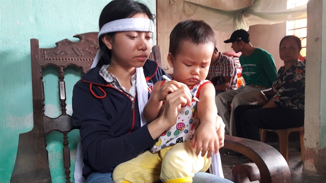 Cô gái 19 tuổi hiến tạng mẹ: 'Em tin ở trên cao, mẹ cũng ủng hộ quyết định của em' Co gai 19 tuoi hien tang me: 'Em tin o tren cao, me cung ung ho quyet dinh cua em'