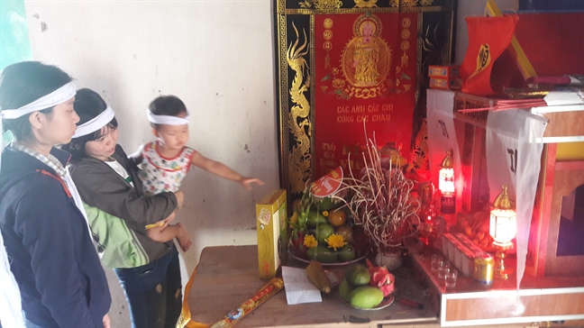 Cô gái 19 tuổi hiến tạng mẹ: 'Em tin ở trên cao, mẹ cũng ủng hộ quyết định của em' Co gai 19 tuoi hien tang me: 'Em tin o tren cao, me cung ung ho quyet dinh cua em'